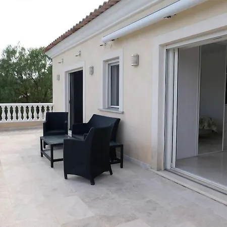 Stunning Private With Pool In *